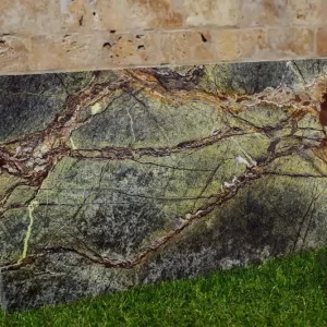 Glaf Marmură Rain Forest Green Lustruită Bizotat 1L 130 x 25 x 2cm