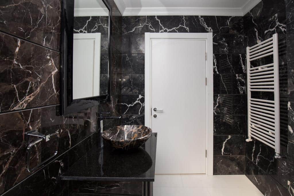 Glaf Marmură Nero Marquina Lustruită Bizotat 1L 140 x 25 x 2cm - imagine 7