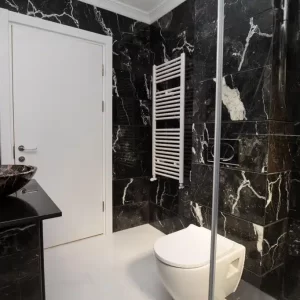 Treaptă Marmură Nero Marquina Lustruită Bizotată 1L 150 x 33 x 2cm