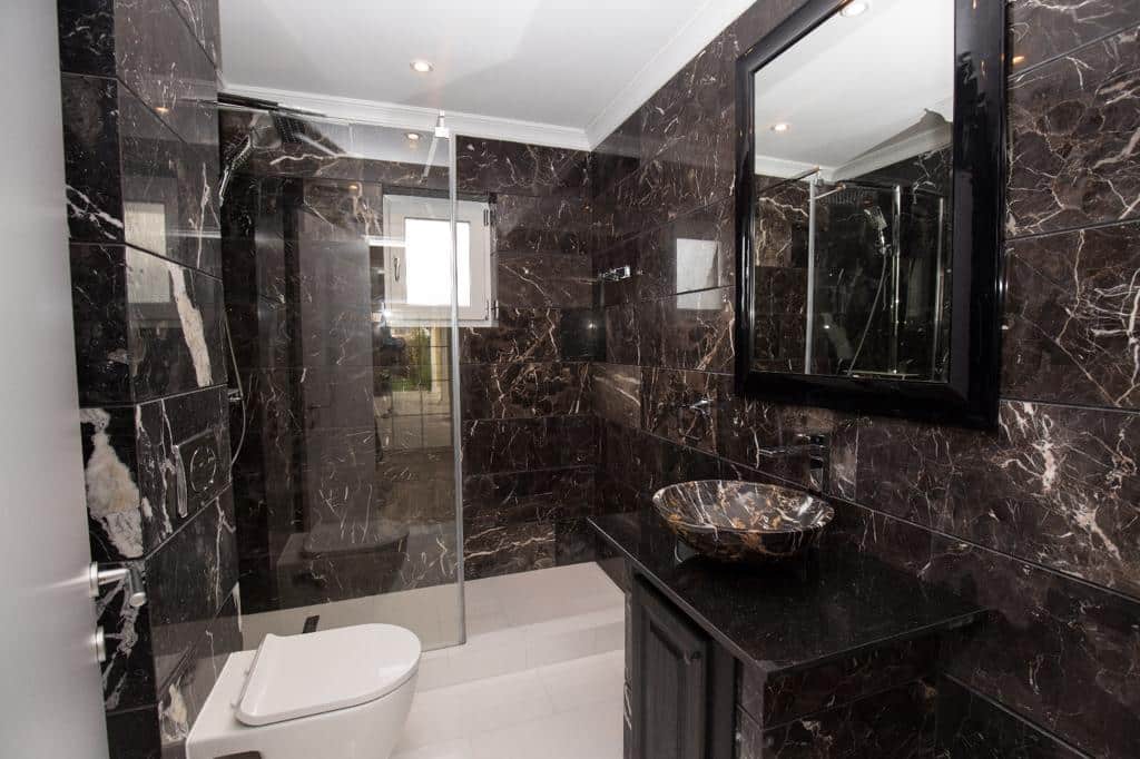 Glaf Marmură Nero Marquina Lustruită Bizotat 1L 130 x 20 x 2cm - imagine 9